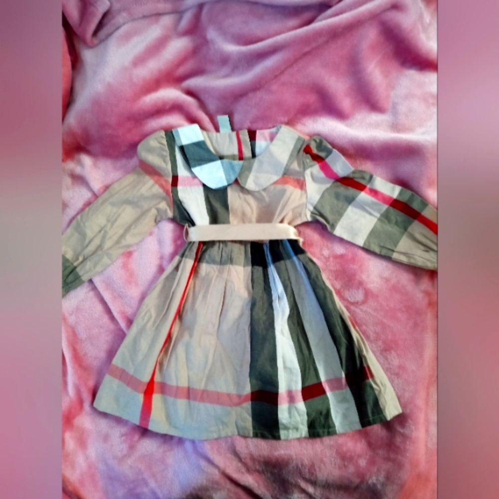 Elibes, Burberry print dress. 5t
